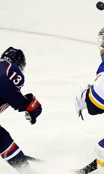 Elliott has solid start in goal but Blues lose 3-1 to Jackets